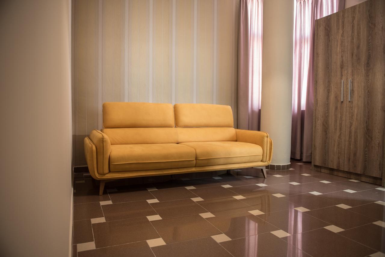 Inn Hotel Shkallnur Екстер'єр фото