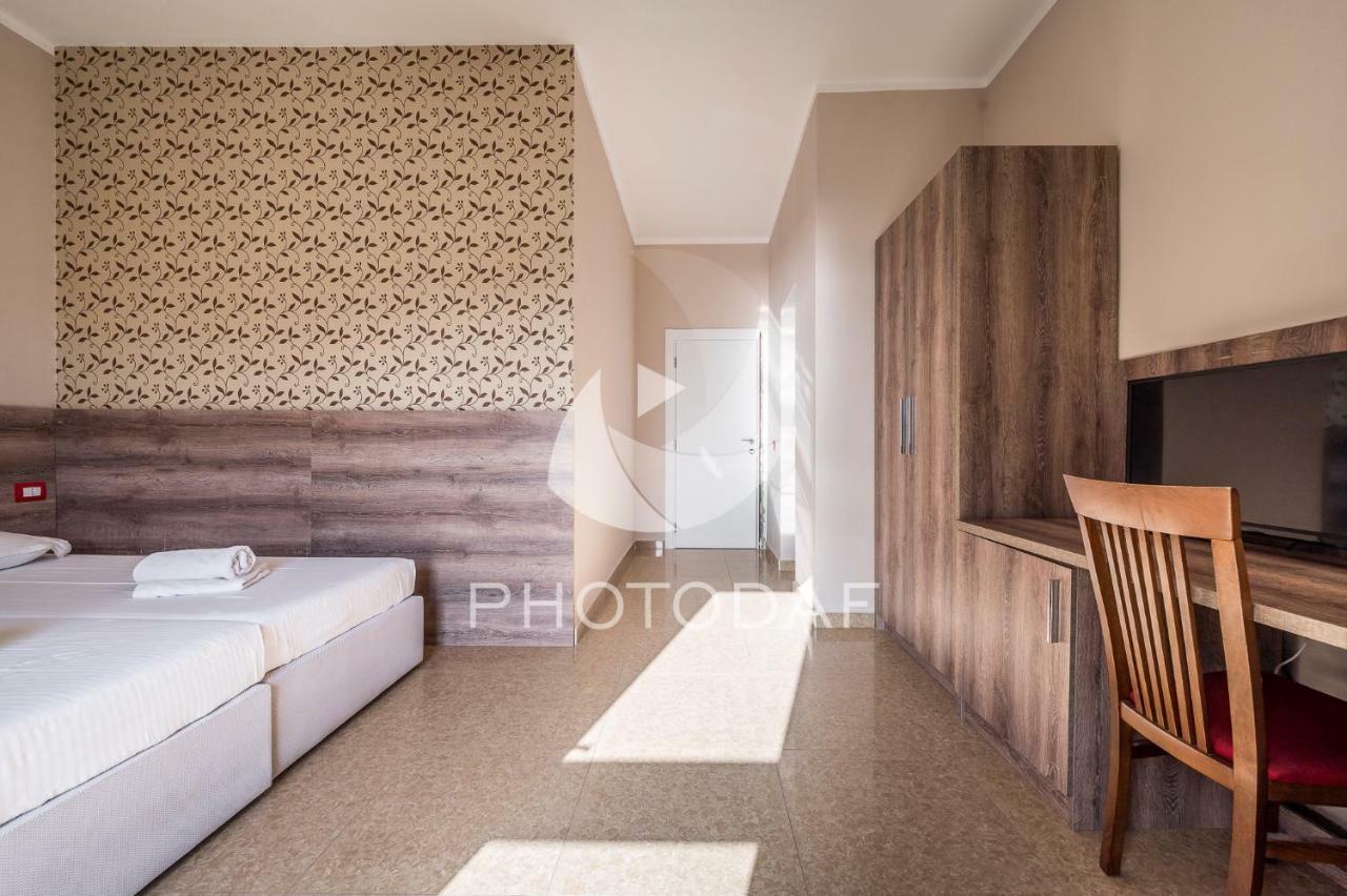 Inn Hotel Shkallnur Екстер'єр фото